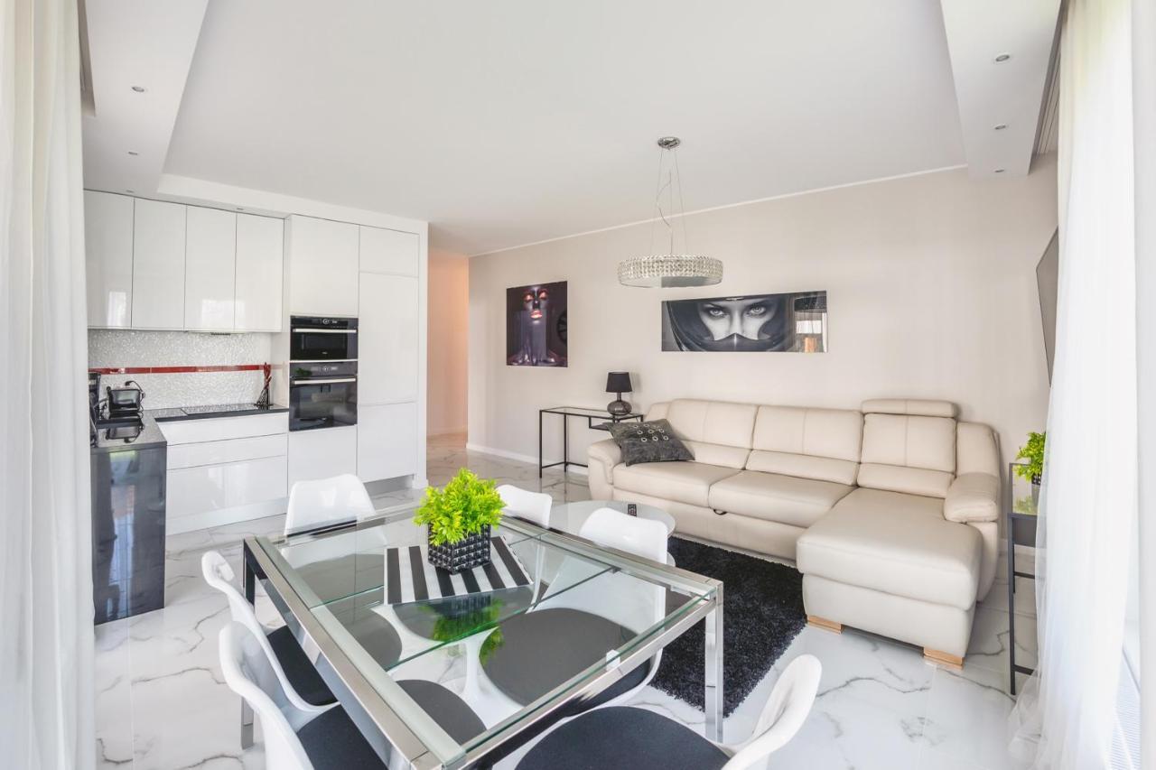 Luxury Long Island Suite Danzig Exterior foto