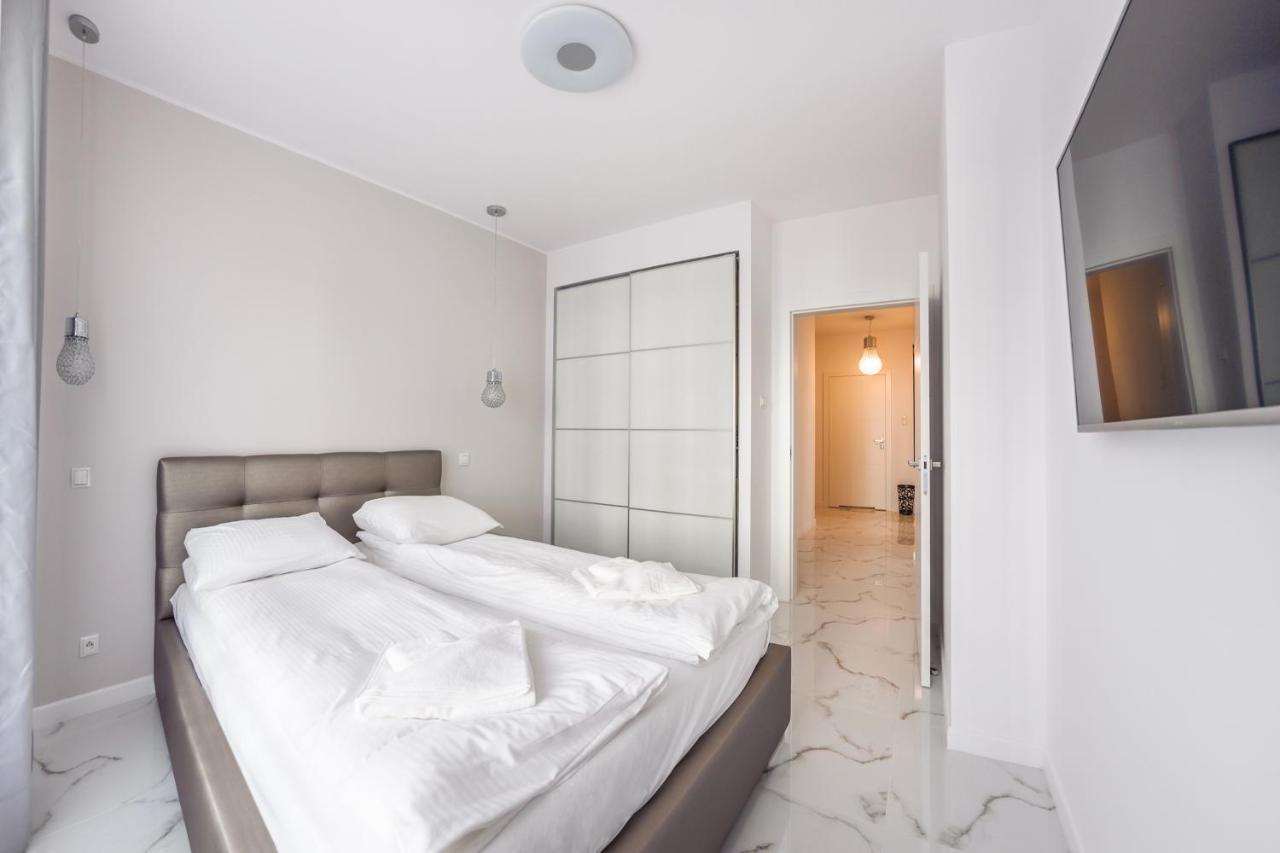 Luxury Long Island Suite Danzig Exterior foto