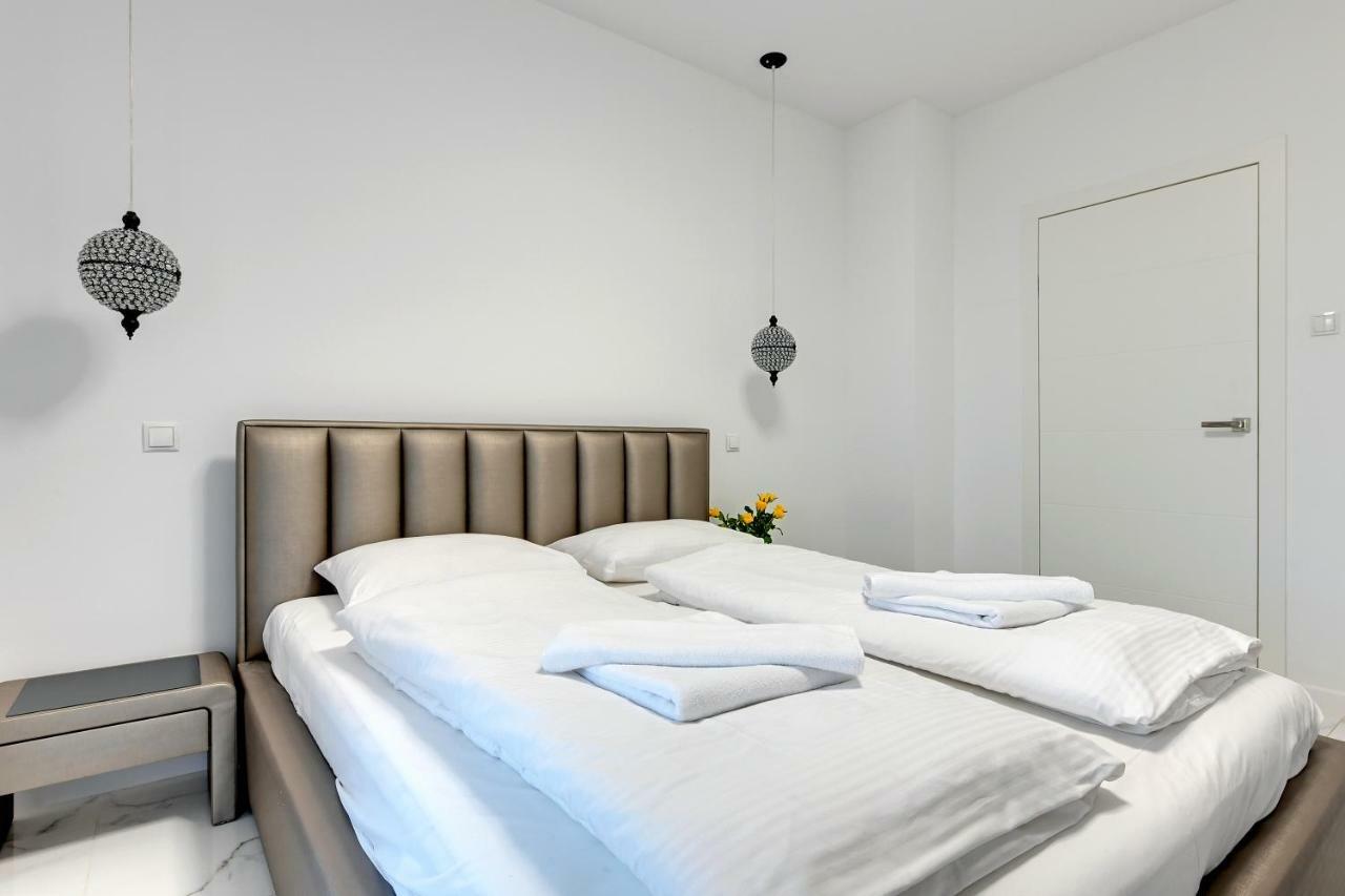Luxury Long Island Suite Danzig Exterior foto